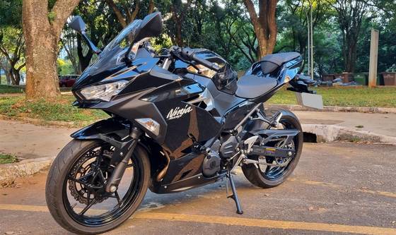 KAWASAKI NINJA 400 